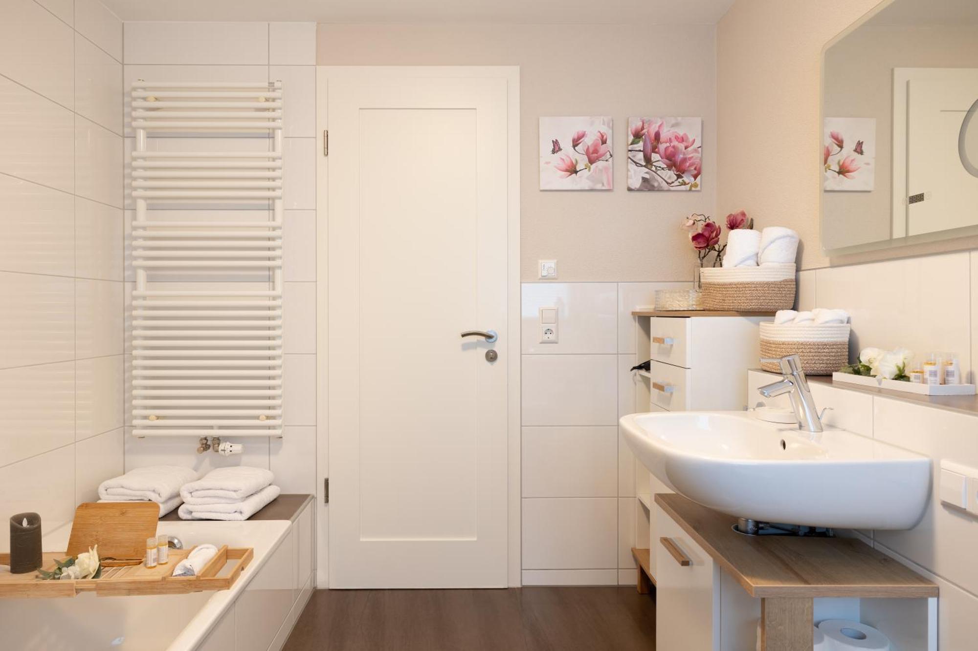 Appartementdeluxe Steiert - Near Europa Park - Rulantica - Spacious - Fully Equipped Kitchen - Private Garden - Free Parking - Pet Friendly Schwanau Zewnętrze zdjęcie